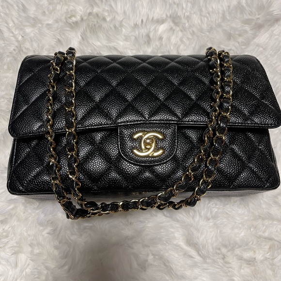 Chanel classic handbag - Picture 1 of 5